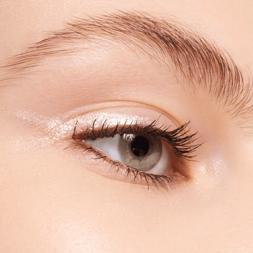 Essence Eye Sparkle! Liquid Liner 01 Sparkling Lights – Glitter Liquid Eyeliner for Sparkling Effects 3